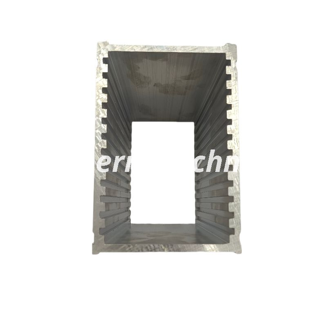 Profil&eacute; de bo&icirc;tier de dissipateur thermique en aluminium extrud&eacute; avec ailettes de refroidissement internes